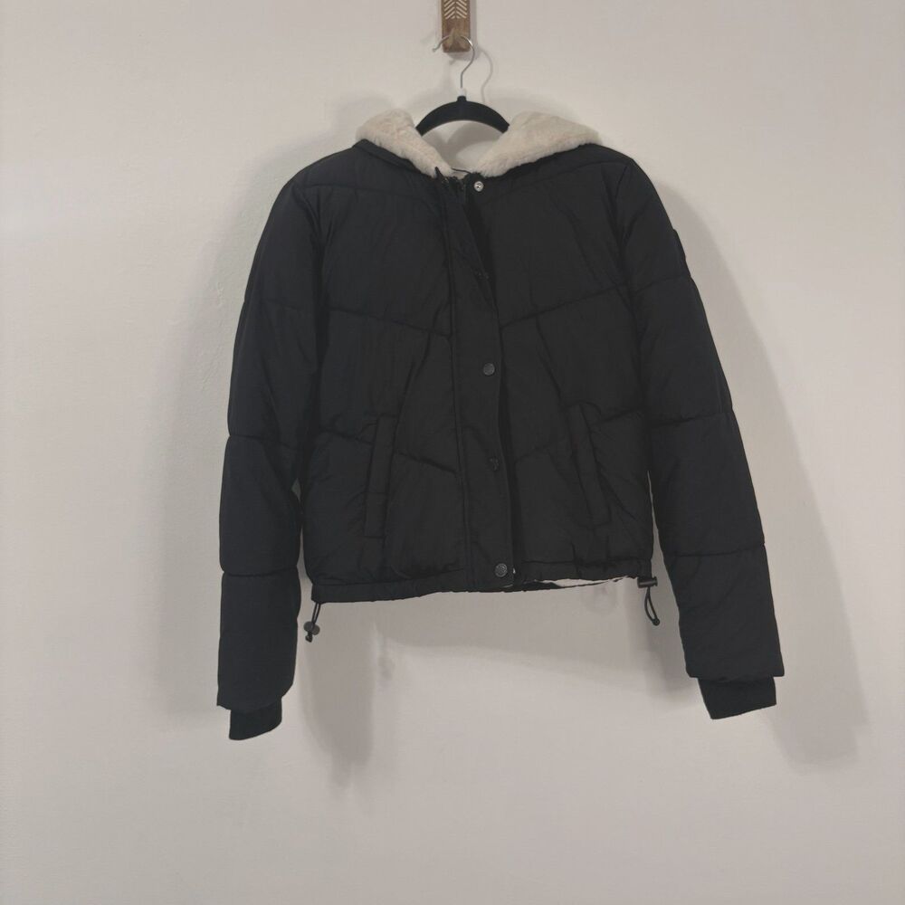 Hollister Black Puffer Jacket with Sherpa Lining Sz S